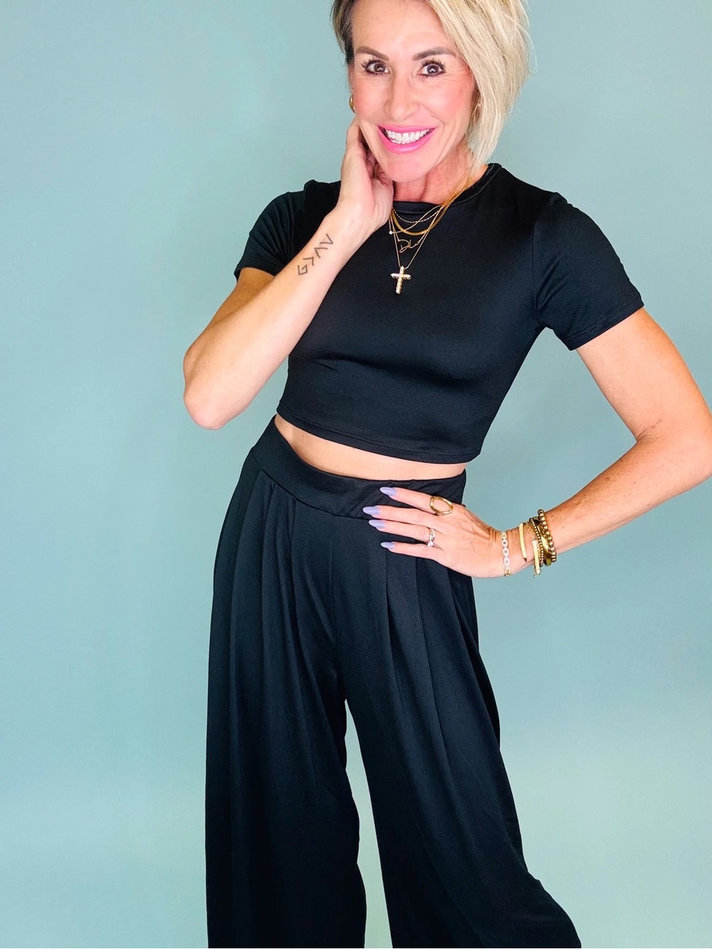 High-Waist Wide Leg Outfit Set in Black